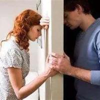 娇妻会所裸体陪客户 客厅享受丝袜人妻