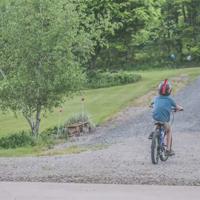 我选择在沉默中等待你的原谅。朋友之间道歉的话