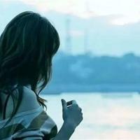 校园爱情故事:少女的唇彩