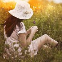 毕淑敏的经典语录 幸福并不与财富地位声望婚姻同步,这只是你心灵