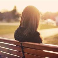 心是你的,谁也带不走。它尾随他离开,只是不舍。