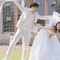 世上最欣慰的事，可能就是重逢了曾经走失的自己。