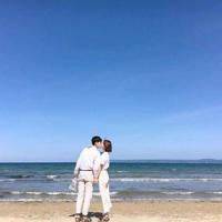 人总期待着发生一些不寻常的事