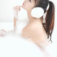 口述实情:痴迷绘画的哥们画巨乳母亲被我操得的场景