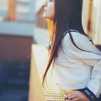 比较刺激的h文公共场合(栀子花开) 美女脱内衣