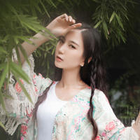 我与银行漂亮的女同事上司的暧昧性事(22)