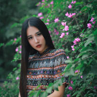 听着爸妈的叫床声 我欲火焚身要了婶婶的身子