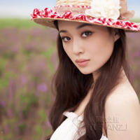 上美艳师母家里做客 我和师母在厨房的荒唐事被老师发现