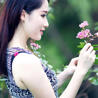 男人吃奶头的动图 嗯啊哥不要塞跳蛋