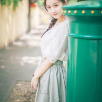 老板办公室从后面进我好羞涩 口述我把第一次献给了老板