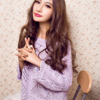 小姨子溜进厨房将我紧紧抱住