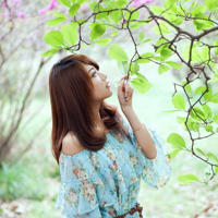 老公把少女蕾丝内裤藏在被窝里