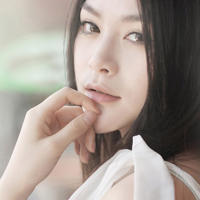 老公偷拍闺蜜艳照存手机里观赏