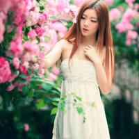 吵架后老婆楼下裸奔给我丢脸