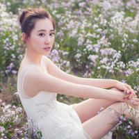 漂亮姐姐主动让我上她身发泄欲火