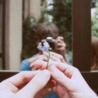 唯美清新孤寂女生图片_一个人的寂寞有谁懂