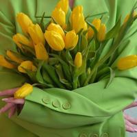 爱是夏日的风，是冬日的阳，是春日的雨，是秋日的果。