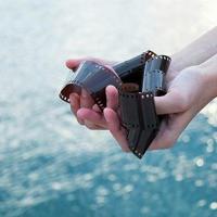 留一只眼睛看自己