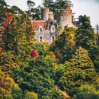 梦幻伤感意境美女文字图片_孤独是一个人的狂欢