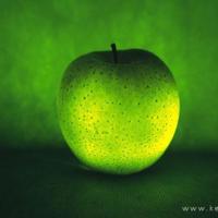 一张白纸，却写不满爱的想念