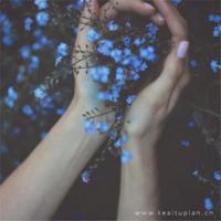 在车上我被挤得都怀了孕