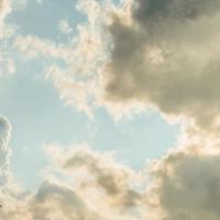 不要为了任何人任何事折磨自己。11111