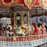 两性:口述老公和闺蜜裸睡在了一起/图新闻频道