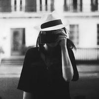 n条腿的蜗牛向前走