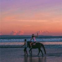 我们是彼此，不分彼此