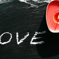 爱情，在现实面前