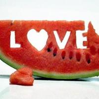 和大人“捉迷藏 ”