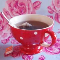 我们只能是朋友的伤感句子说说:爱,还是选择留在心里吧