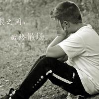 百叶窗上的影子