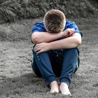 假如你被残酷的命运选中,你会怎么样?