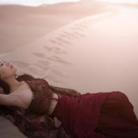 离开了你,就等于爱上了寂寞。