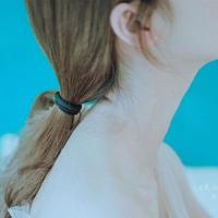 伴花开放的男人