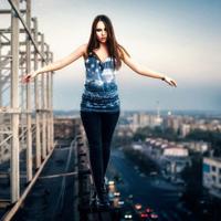 心是你的,谁也带不走。它尾随他离开,只是不舍。