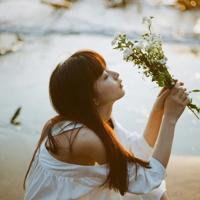 那个如茶女子散文