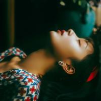 “愿你像风不受煎熬不受约束.