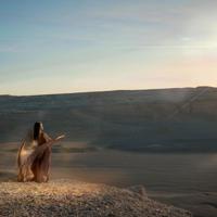 背后满脸是血的鬼婴