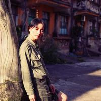 周立波经典语录 鲜花往往不属于赏花的人，而属于牛粪