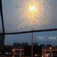 野的山丹丹花，把天空的云彩的染得霞光满天。阵阵清香，优雅而芬