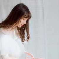 虽然公路上没有猪圈，但你说猪身上有公路吗