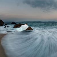 人生最大的幸福,是发现自己爱的人正好也爱着自己