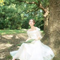 带上耳机,走在路上,世界的喧嚣与我无关。