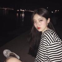 月夜，我浮想联翩