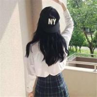 关于安妮宝贝的最新经典语录 他在寂静中纵容了自己的沉溺。