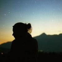 人生只有走出来的美丽,没有等出来的辉煌。经典励志语录