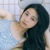 双足婪而又任性地缠住丈夫 我的丝足却影响了夫妻生活