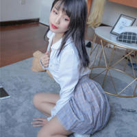 住在隔壁的女人经常来找老公倾诉